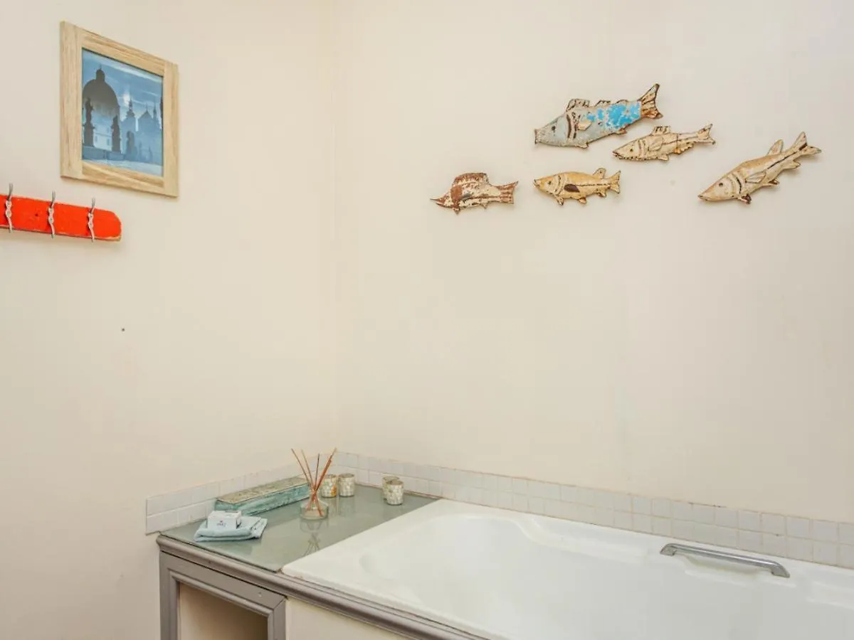 Scarborough Beach Bungalow 別荘